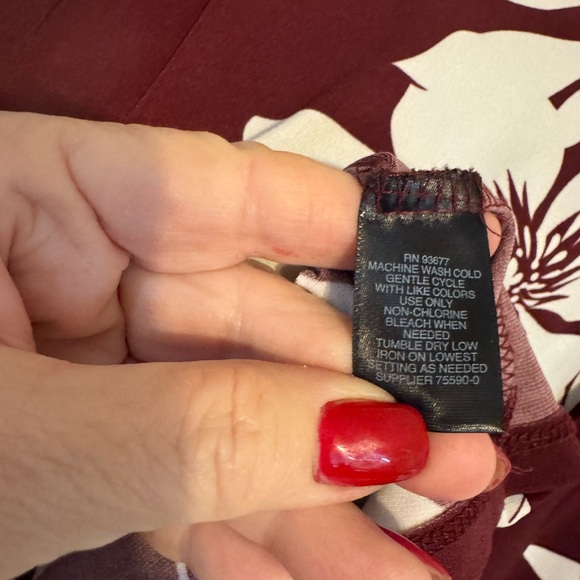 Liz Claiborne Career OFFICE Women's Top - Maroon and White Floral XL #4 - Picture 5 of 6